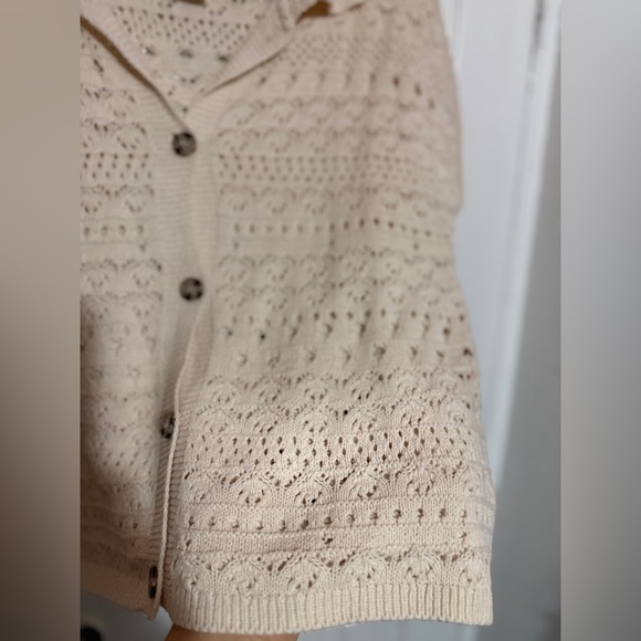 Cream Openwork Crochet Button-Up Top - Picture 6 of 8